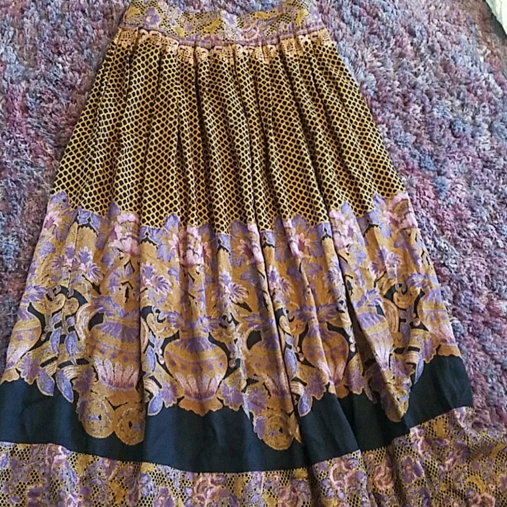 Unique maxi skirt